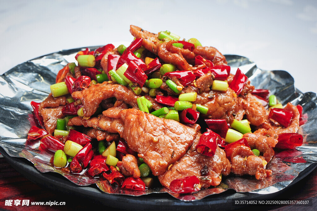 铁板香辣炒肉片