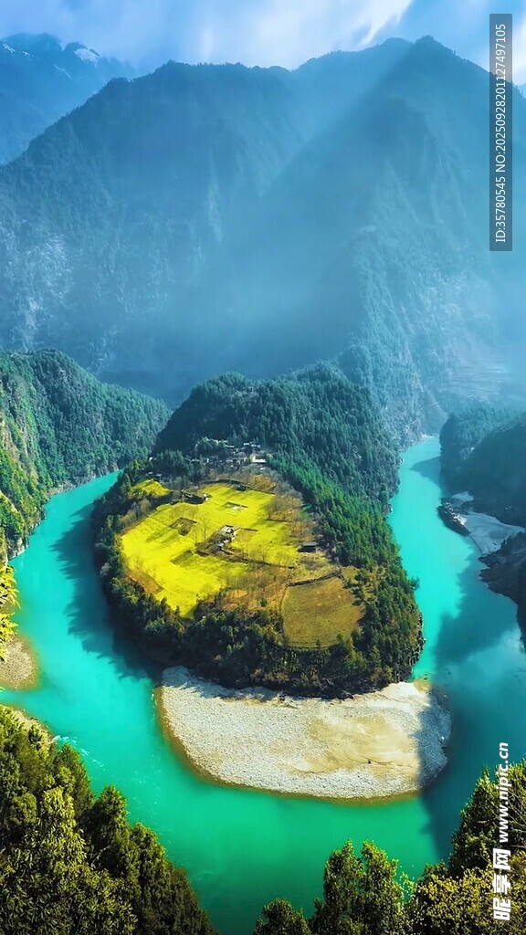 青山绿水间的绝美江景