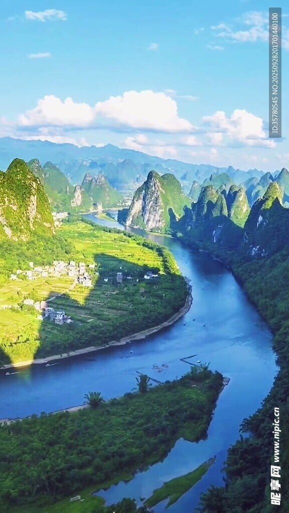壮美漓江山水风光图