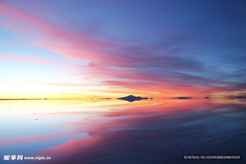 梦幻盐湖日落美景