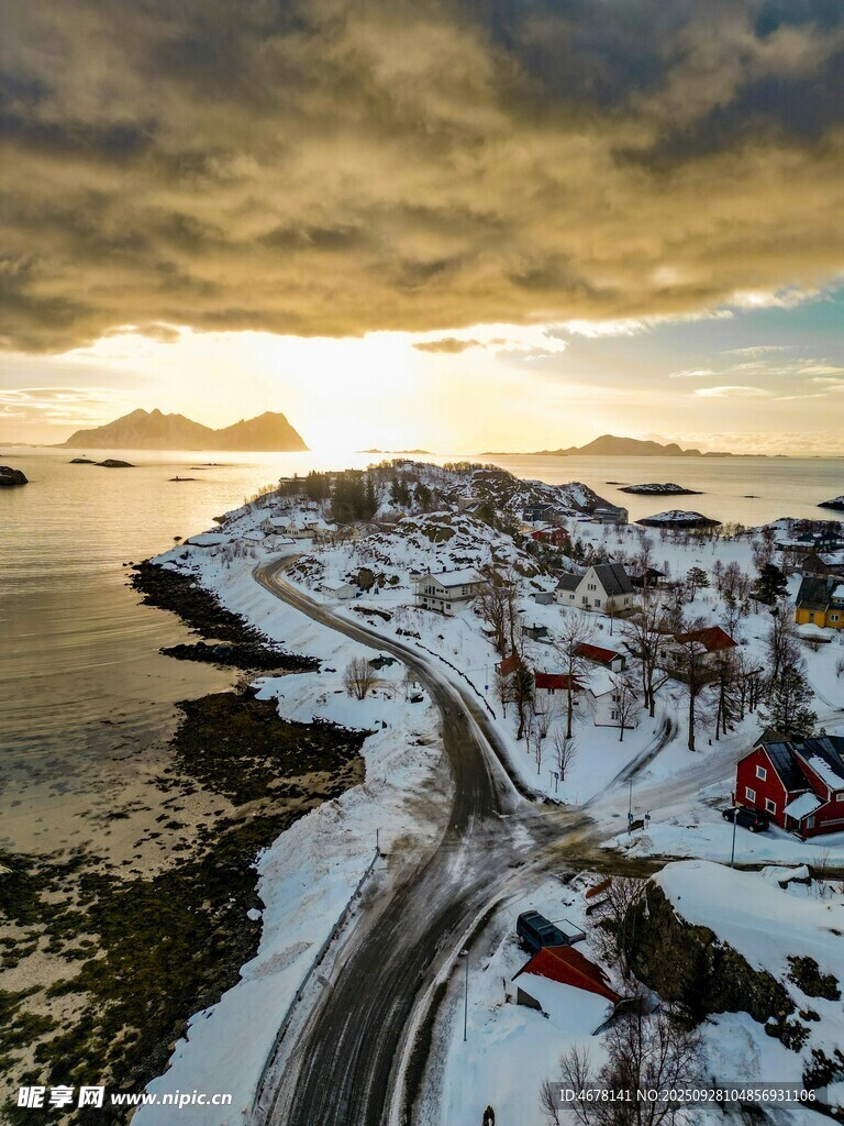 冬日海岸雪景航拍风光