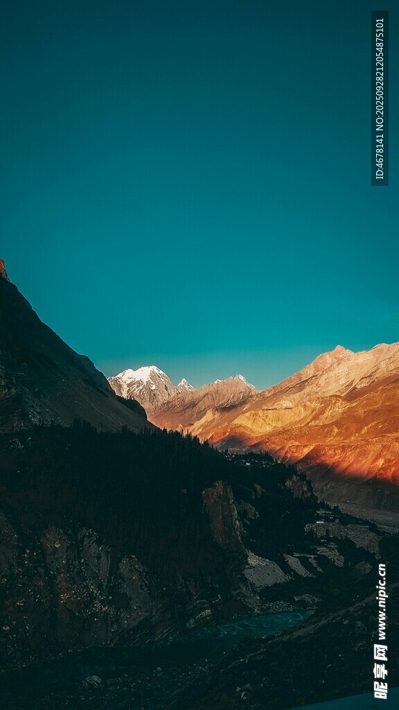 山间夕阳美景