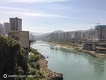 城市河畔风光