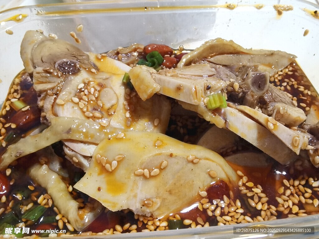 麻辣鲜香凉拌鸡肉