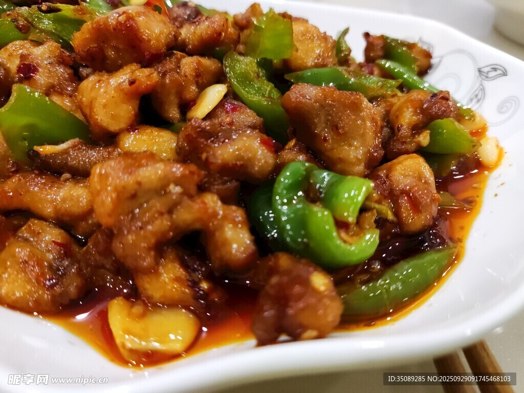 美味青椒炒肉