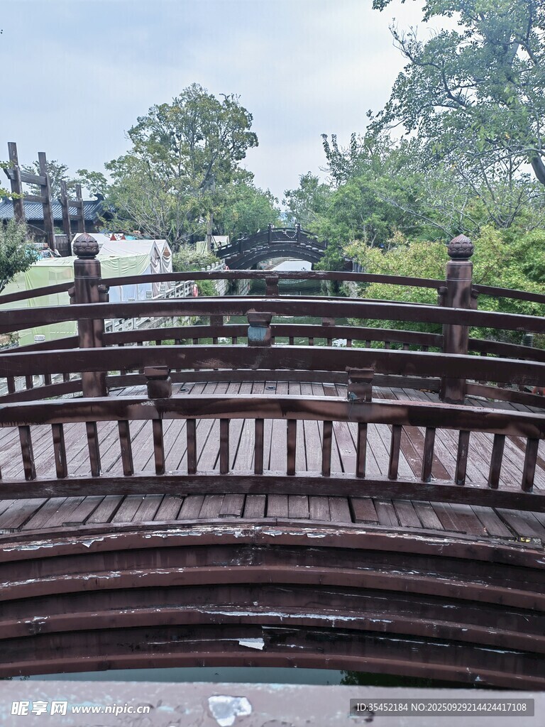 中式木桥