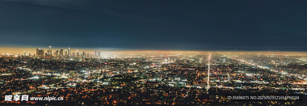 城市夜景俯瞰