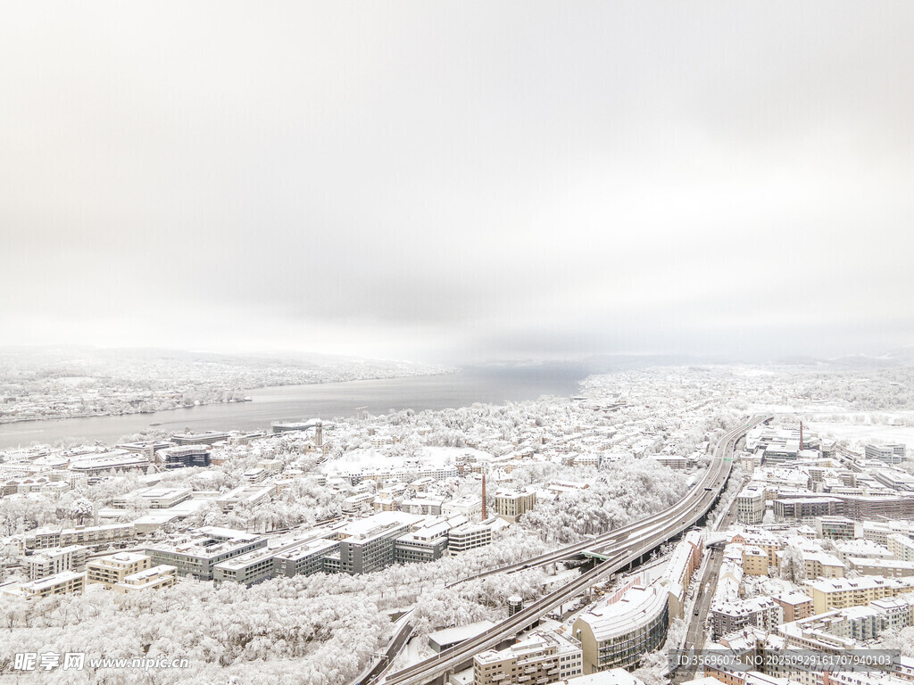 雪后城市鸟瞰景观
