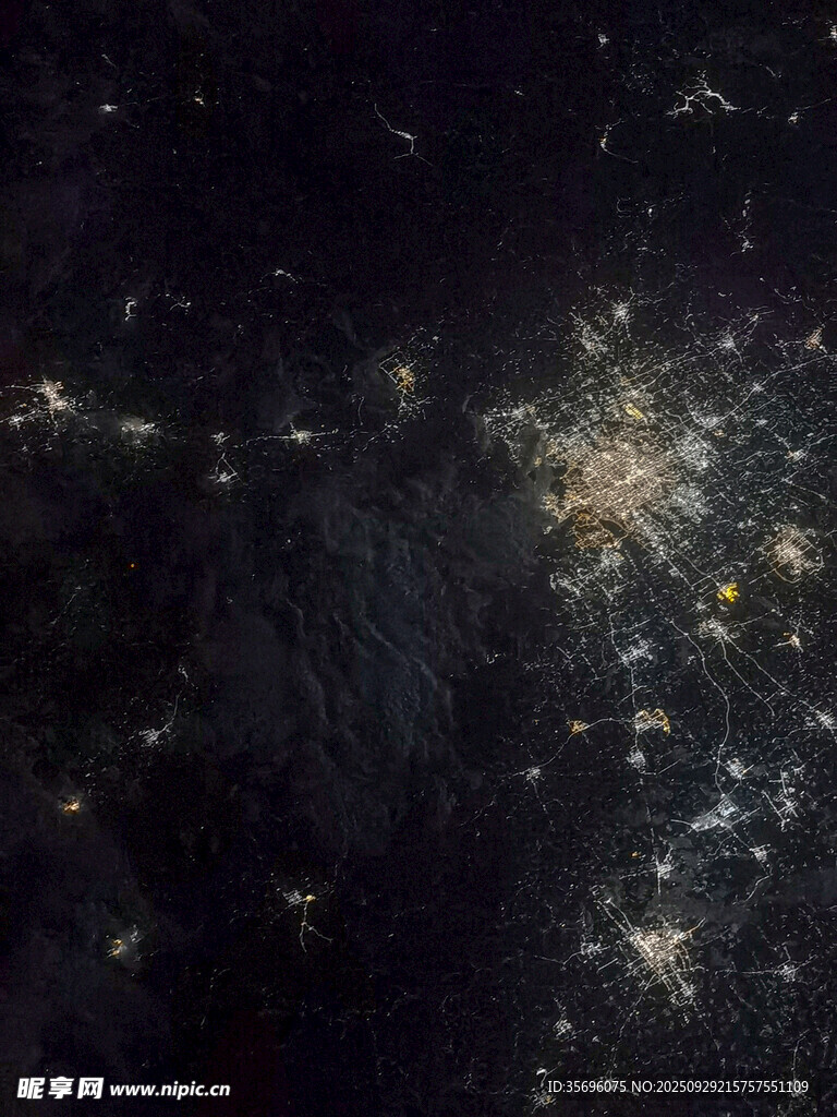 城市夜景卫星俯瞰图
