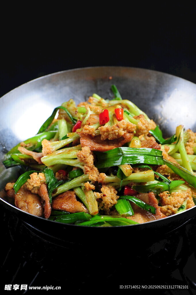 锅中美味小炒肉