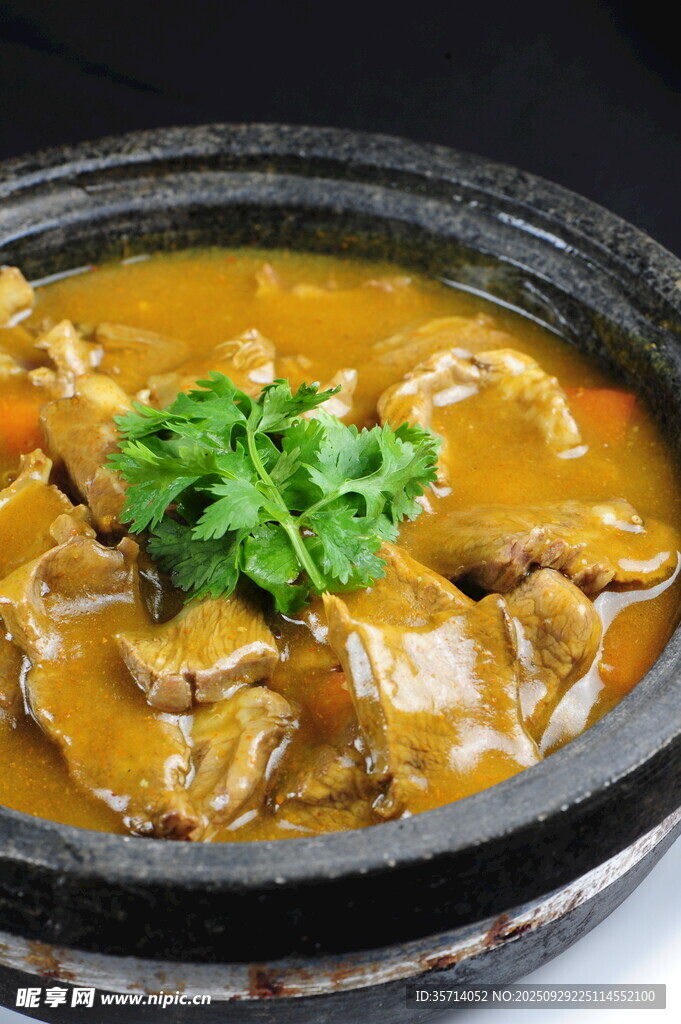 香浓咖喱牛肉煲