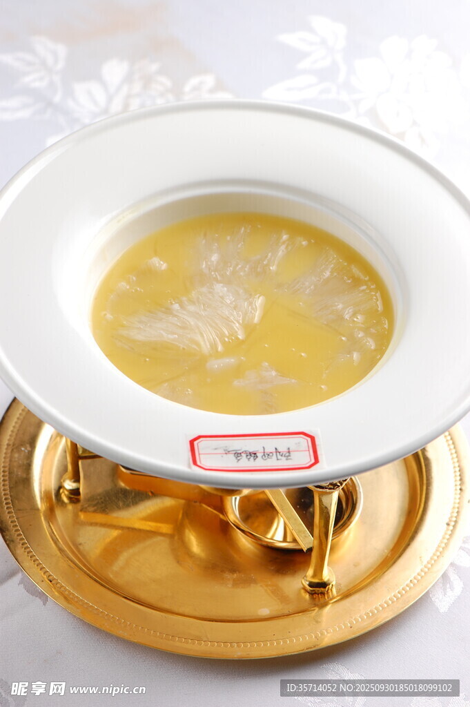 金盏瑶柱羹