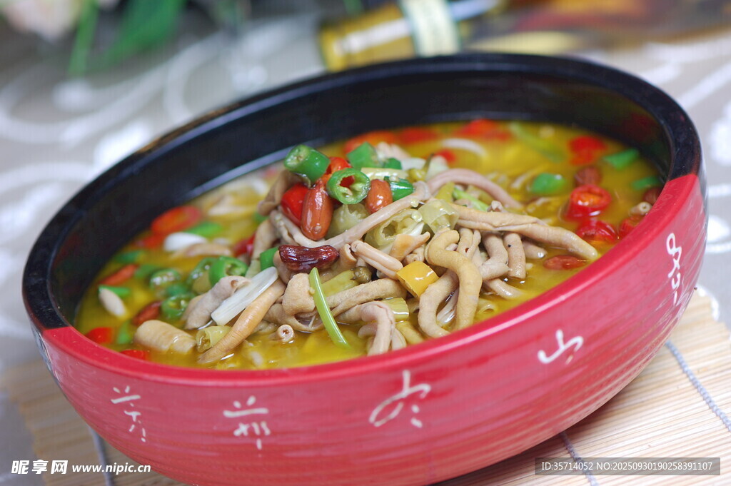 美味红油蔬菜汤