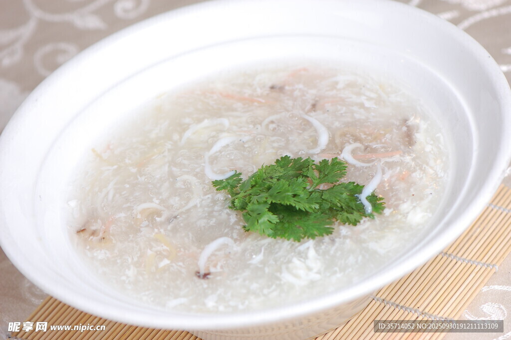 虾仁蛋花粥清新美味