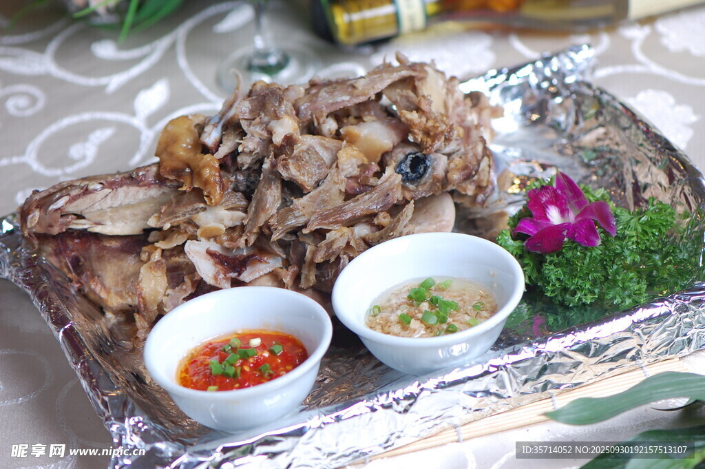 韩式烤肉拼盘双味蘸料