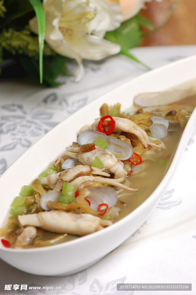美味鸡肉蔬菜汤