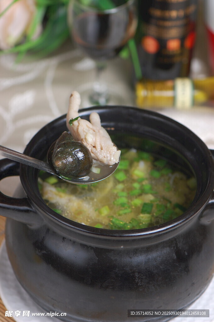 砂锅豌豆瘦肉汤