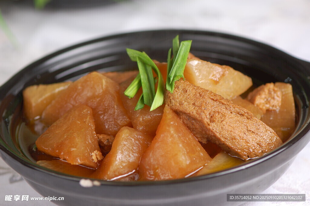 砂锅炖萝卜豆腐