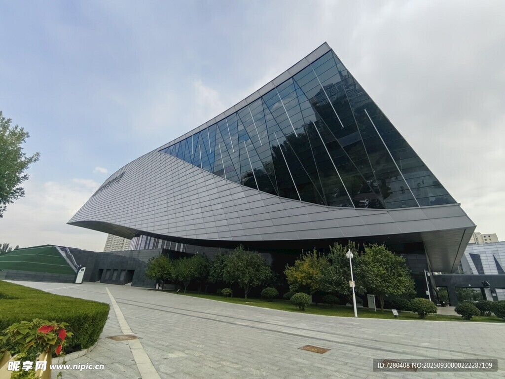 现代风格独特造型建筑