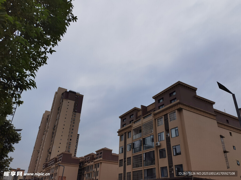城市中的新旧建筑景观