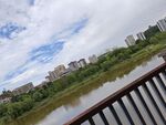 河畔城市风光景致