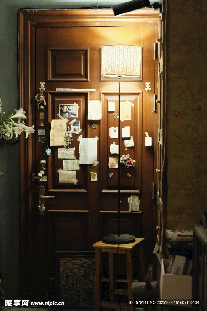 复古风温馨小屋内景一角