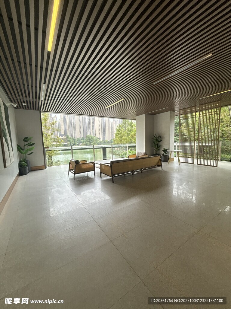 现代简约风格宽敞室内空间