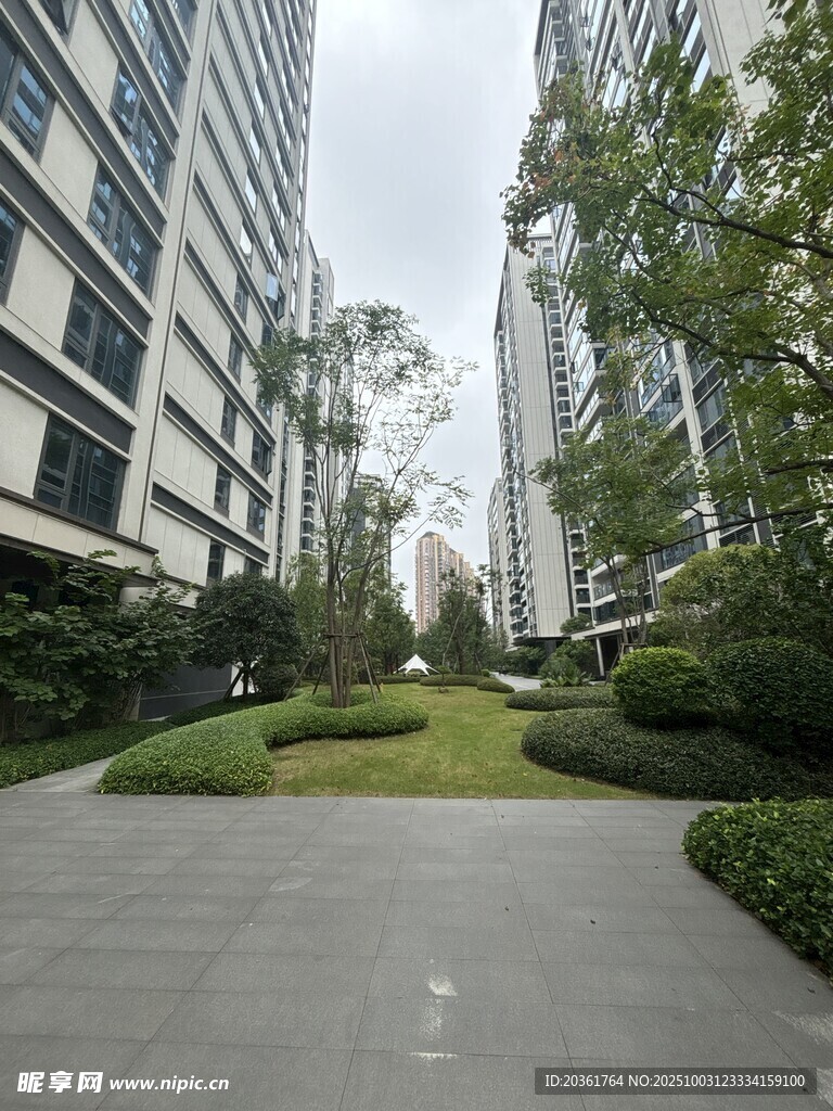 现代小区静谧绿化景观