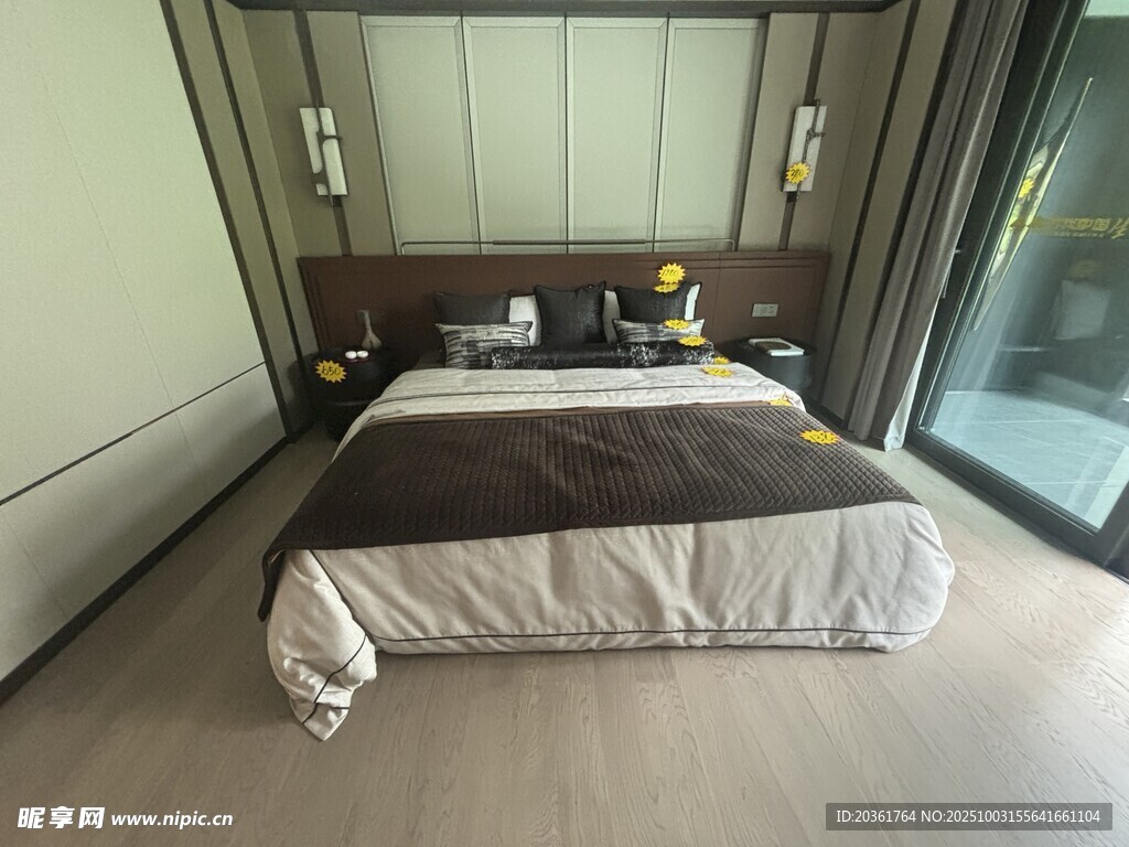 现代简约风格卧室空间