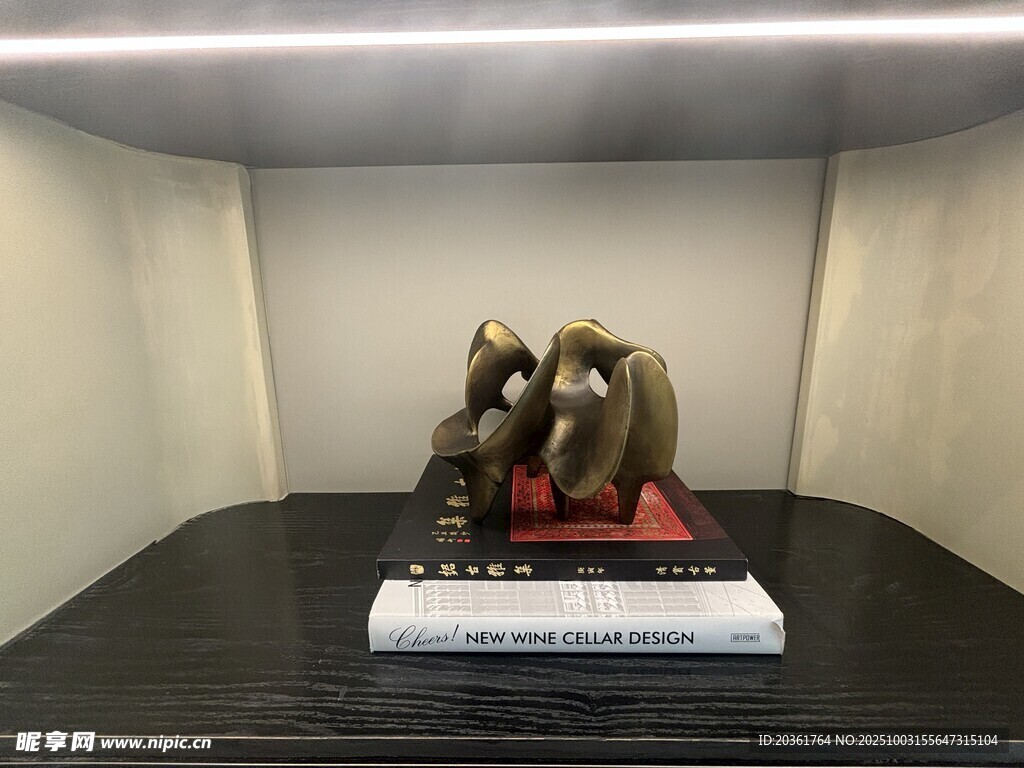 蝙蝠侠雕像展示