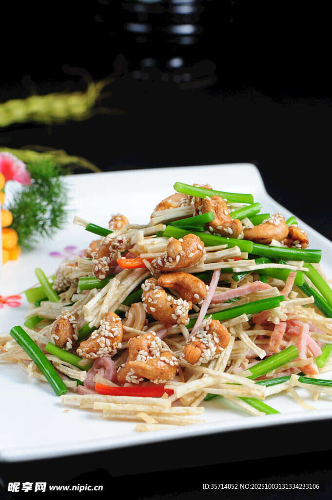 虾仁豆芽炒青椒