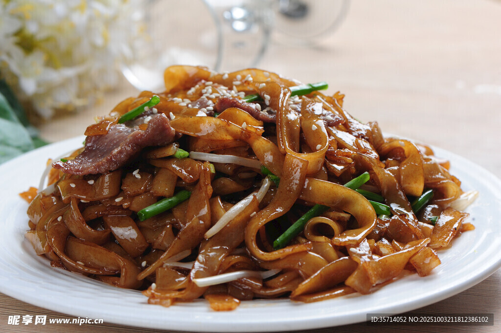 美味牛肉炒河粉