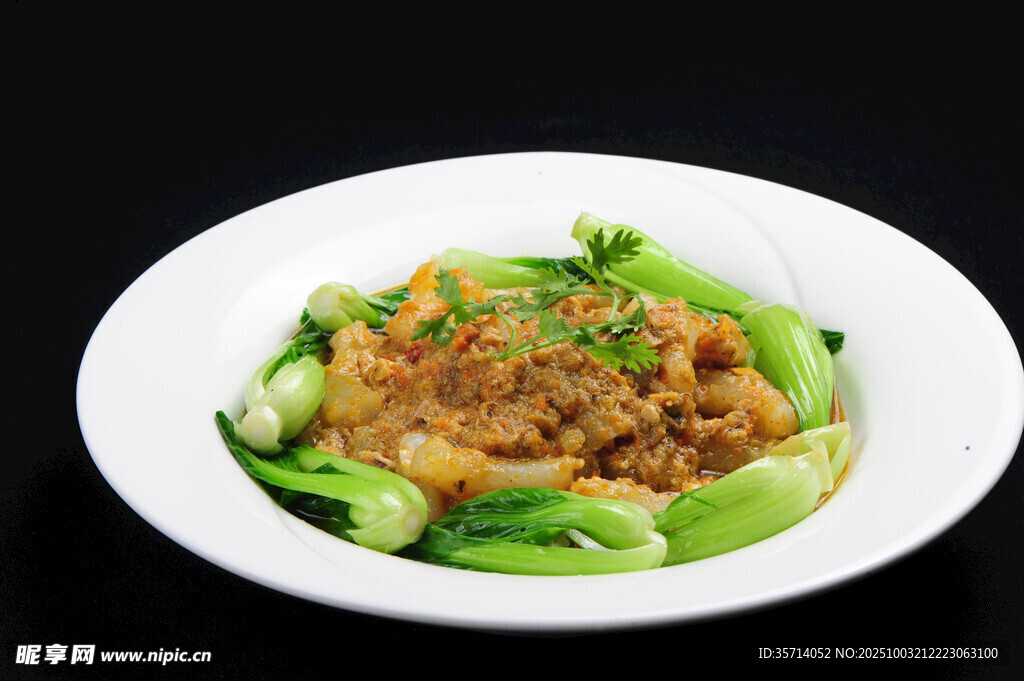肉末盖浇青菜