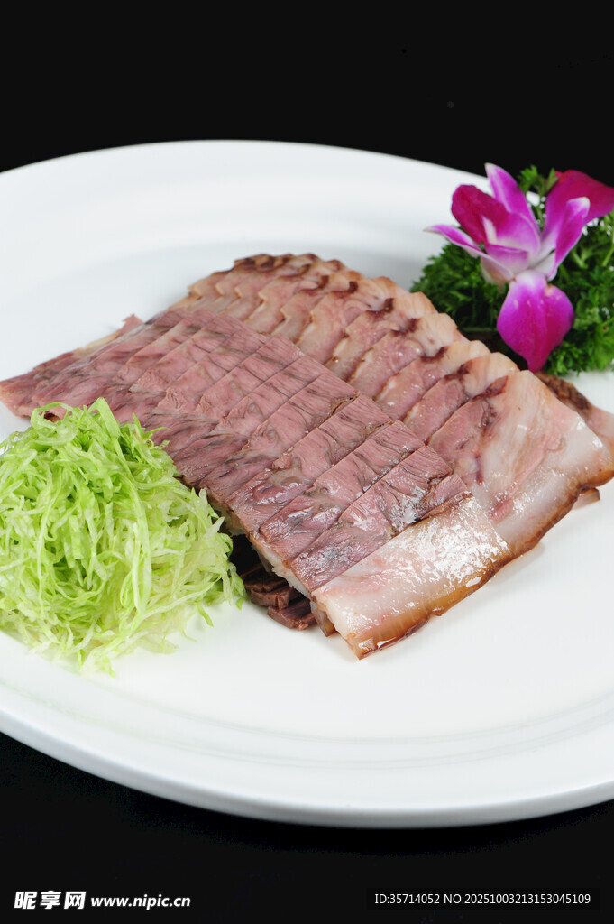 美味熟牛肉摆盘