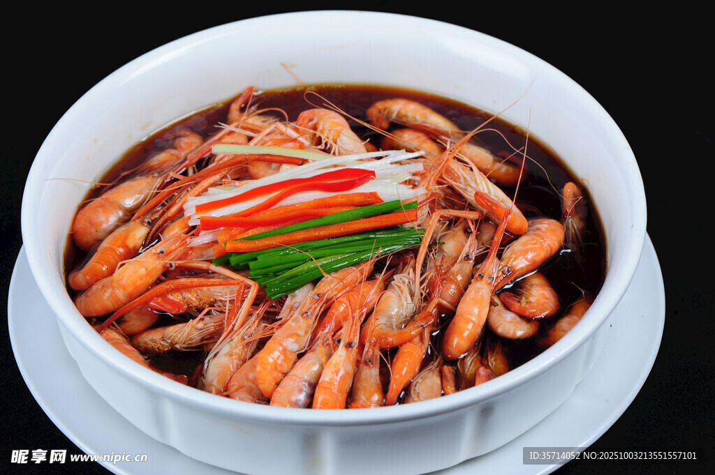 香辣虾美食诱人呈现