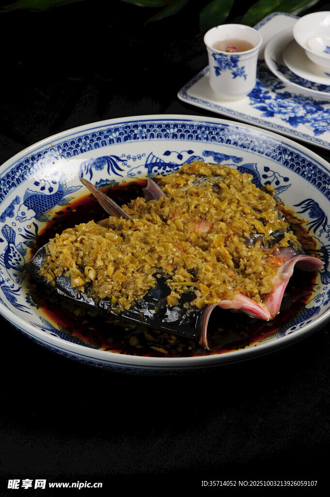 美味剁椒鱼头