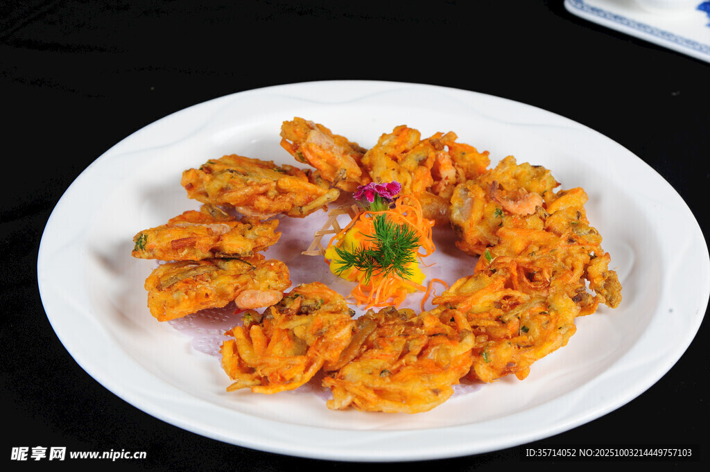 香酥炸鱿鱼圈摆盘精致