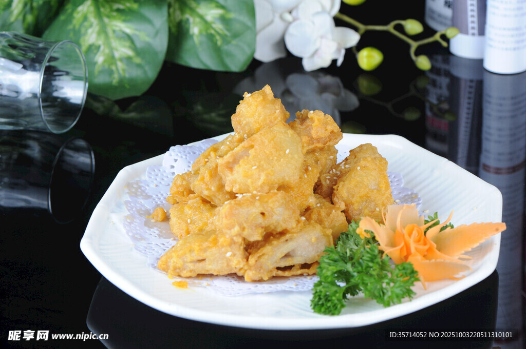 香酥炸鱼块美味诱人