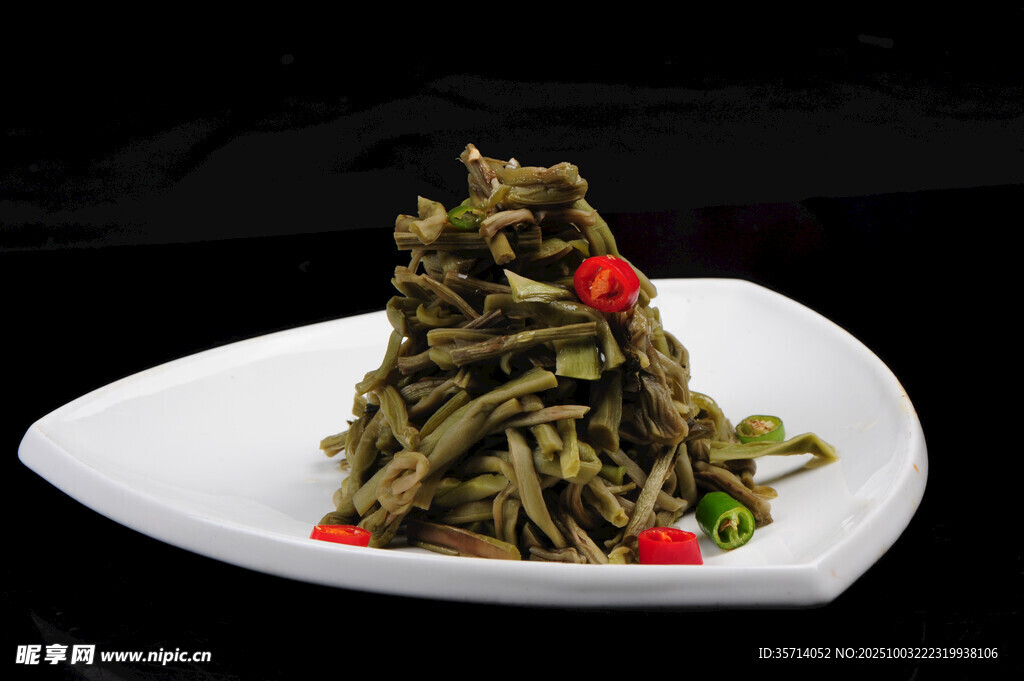 宝塔造型的美味腌渍豆角