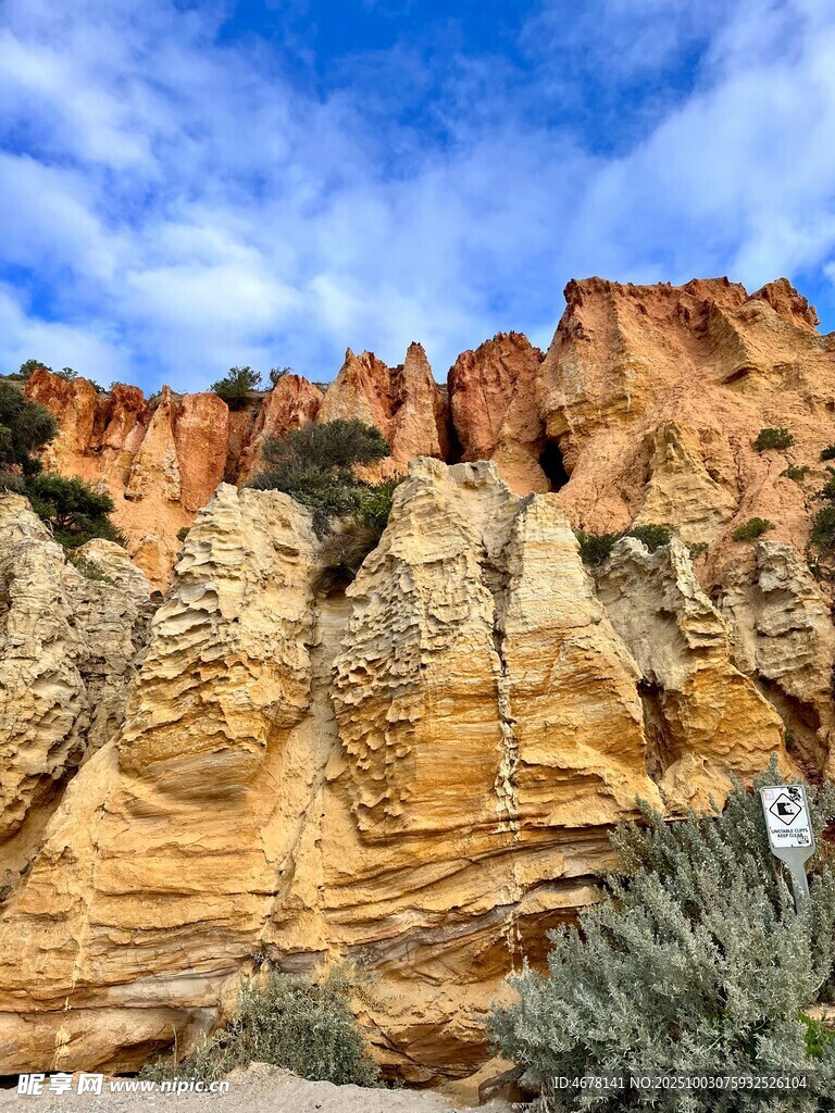 壮丽红岩景观