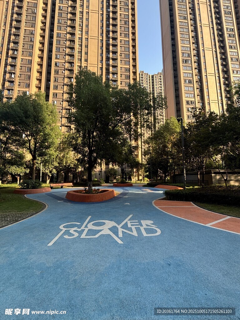 小区内的休闲运动场地