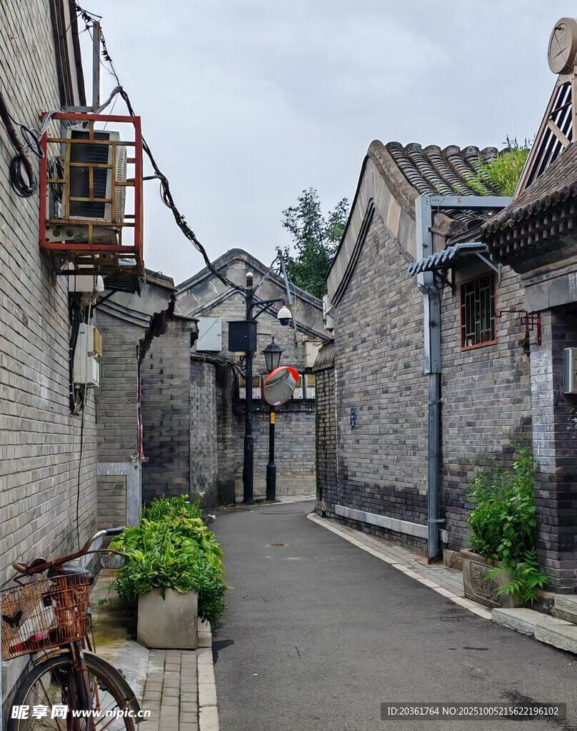 古巷悠悠