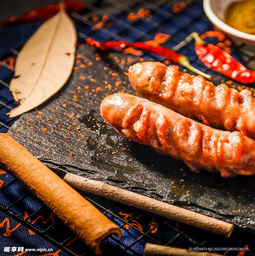 石板烤制美味香肠