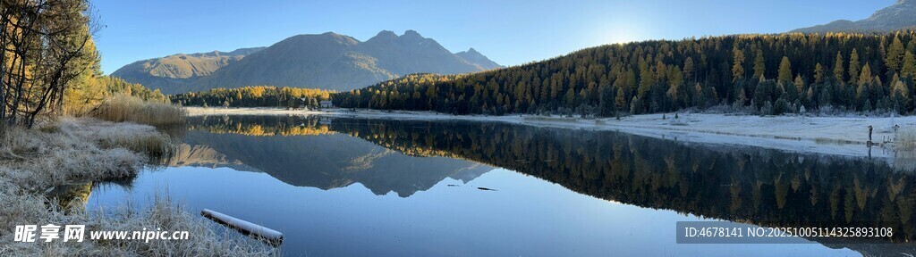 宁静湖畔的壮丽山景