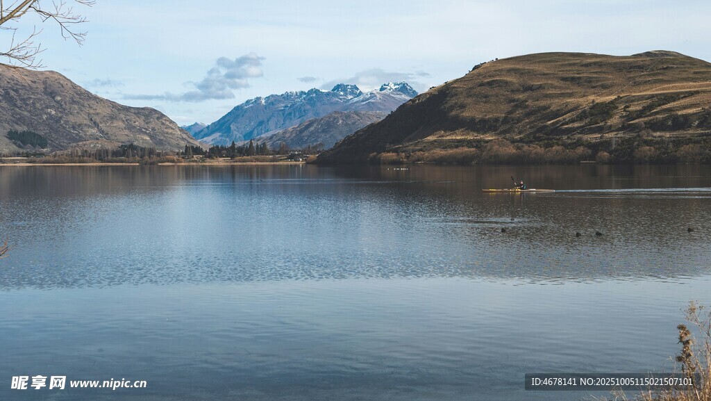 宁静山水湖景风光
