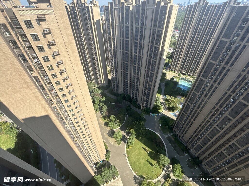 俯瞰城市林立高楼景观