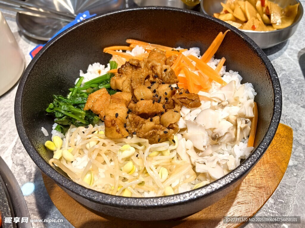 美味鸡肉盖浇饭