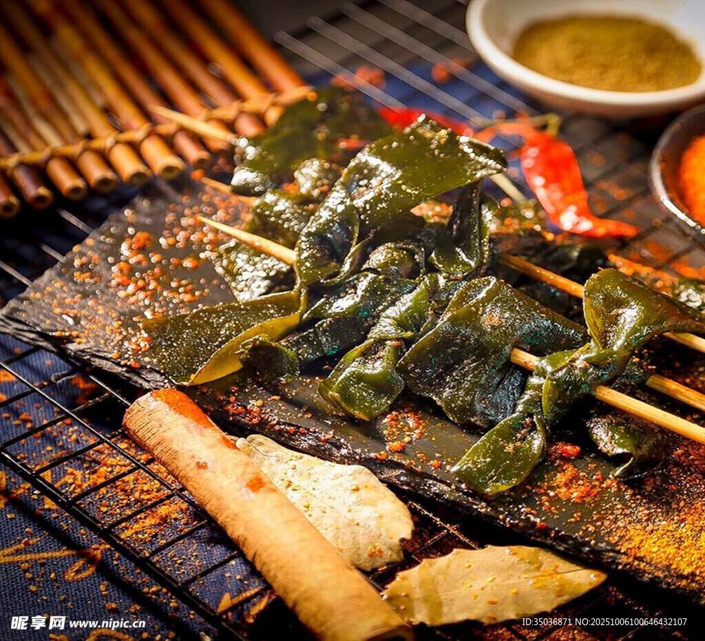 美味烤串与多样食材