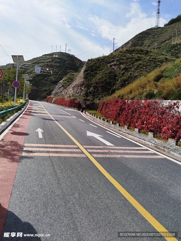 山间公路风景