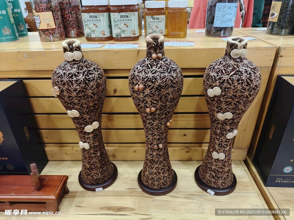精美复古花瓶陈列展示